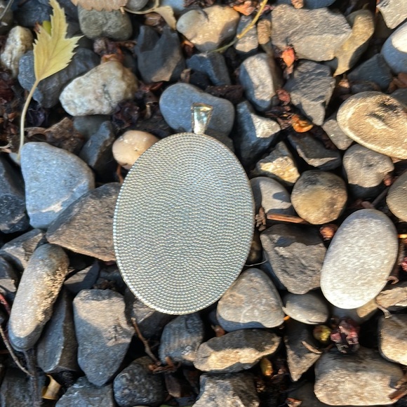 Oval Pendant Handmade Alcohol Ink Art Under Glass Set With MATCHING EARRINGS TOO - Picture 3 of 3